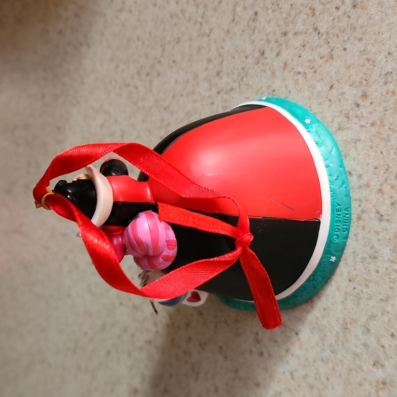 Queen of Hearth - Picture 2 of 5